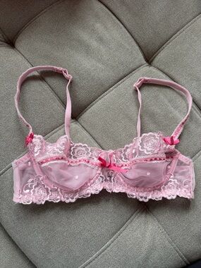 Adore Me Women's Bra 34C / light Pink Lace Demi bra like new underwired w bows